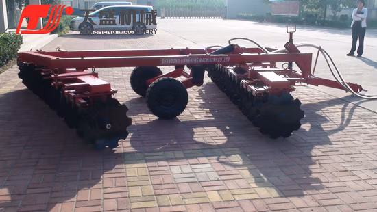 Tracteur d'usine de machines agricoles, aile montée en trois points